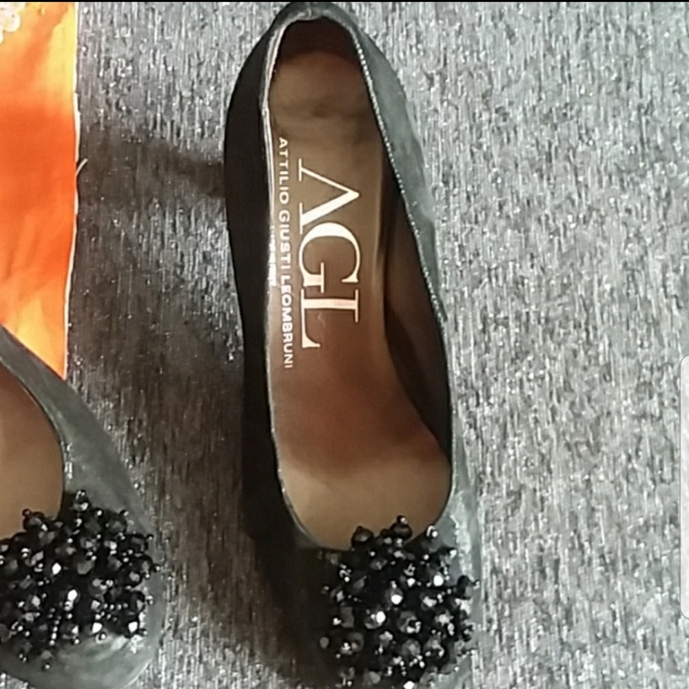 GORGEOUS BEADED&EMBELLISHED LEATHER AGL SHOES🌷